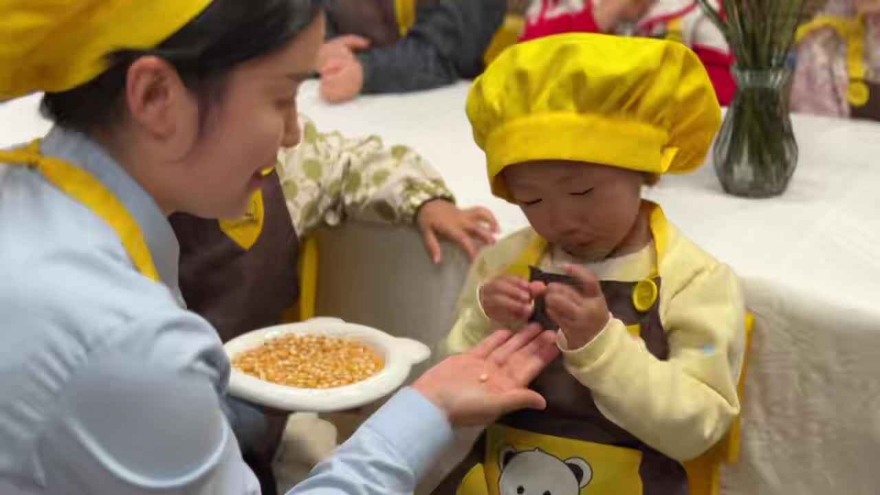 2026.4.15实验小班11号陈舒梦—食育课《爆米花》