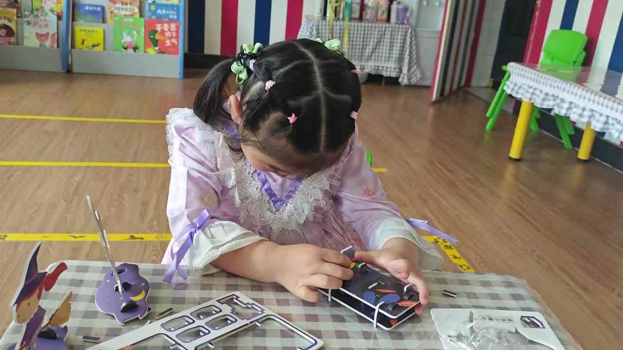 2026.4.9   徐歆恬  科学实验 悬浮小魔女