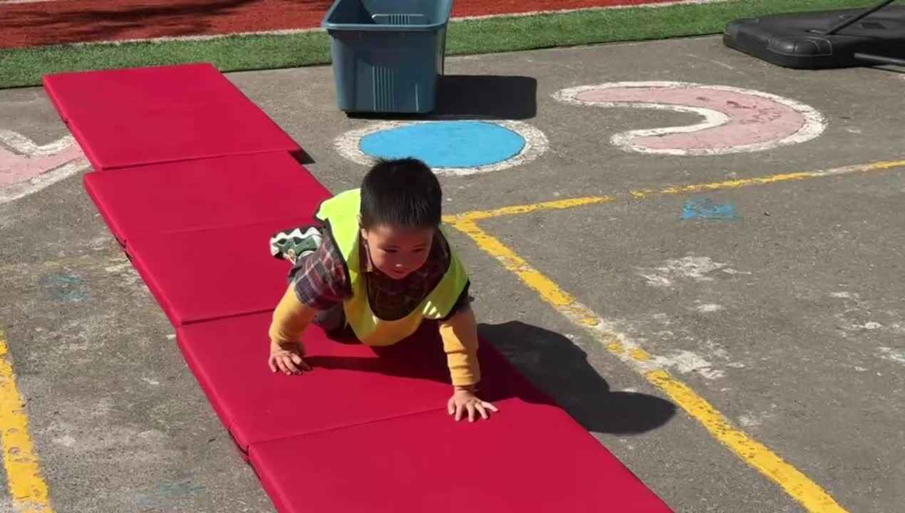 2026.4.30实验小班2号叶弋猷—快乐体智能