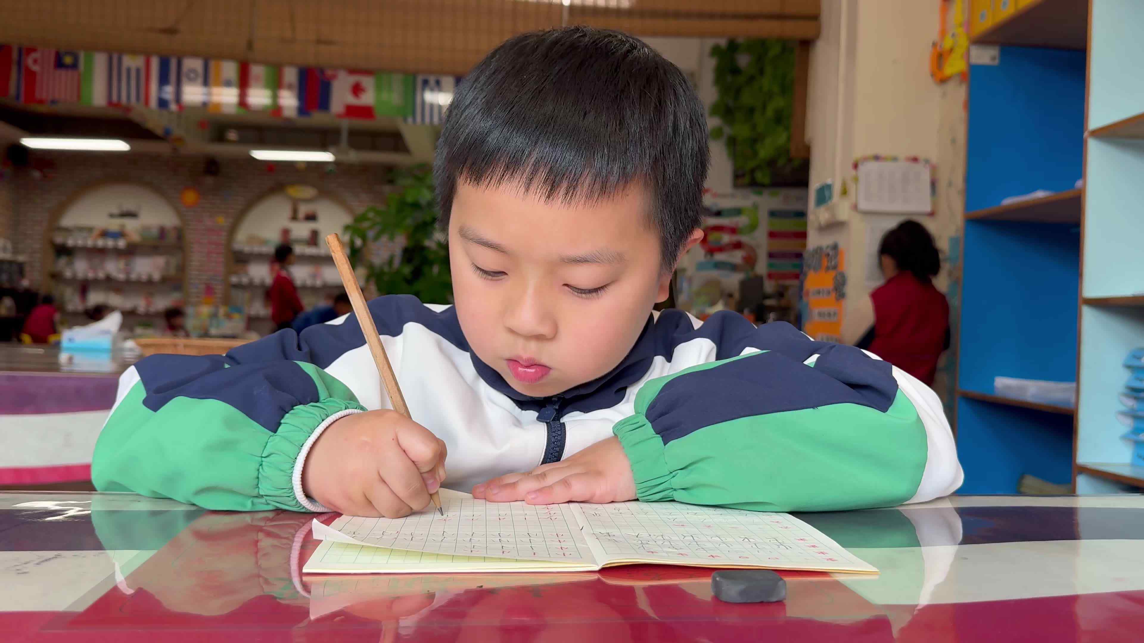 2026.4.1实验1班写字课堂（赵航毅）