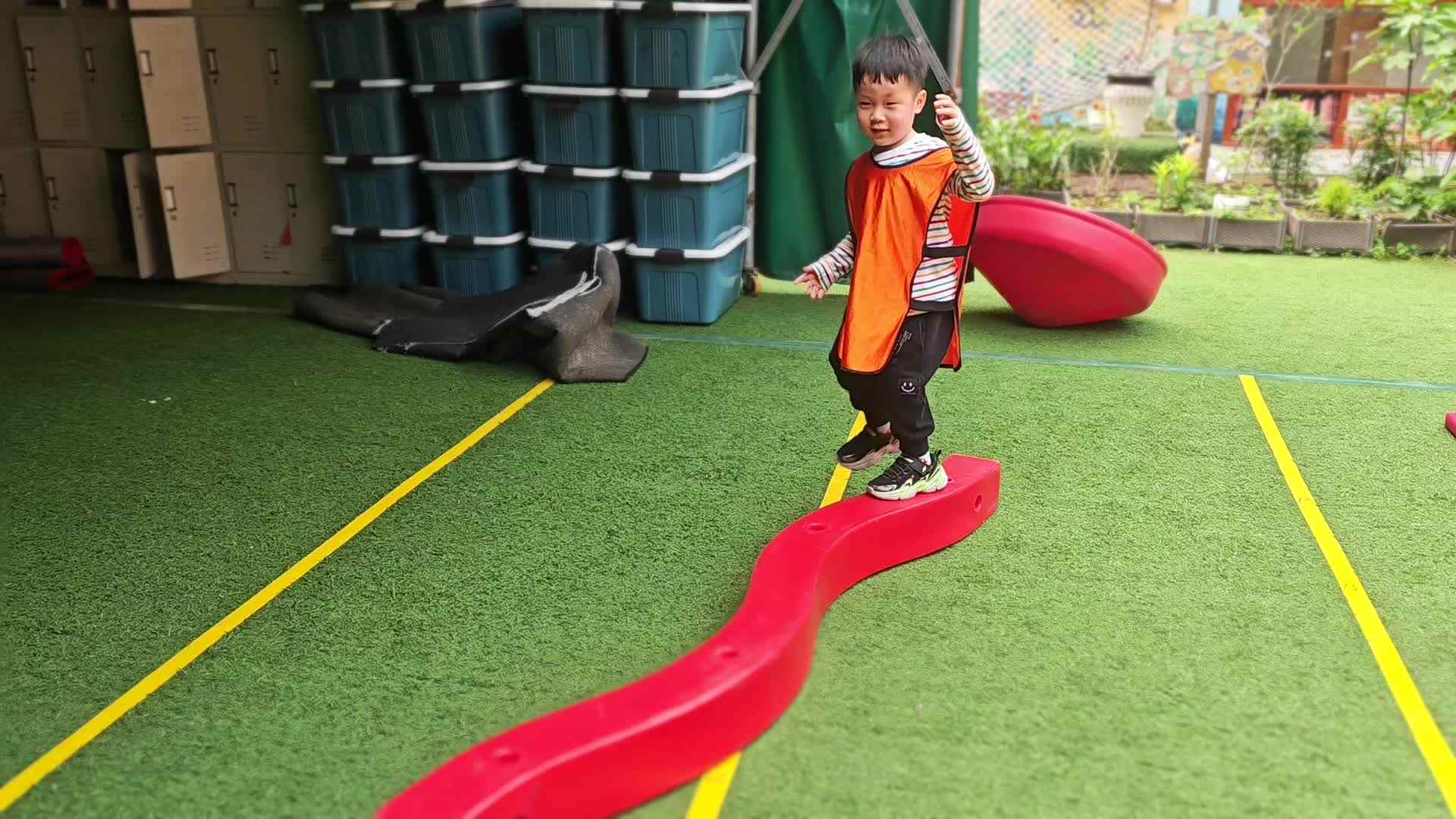 2026.4.9  实验中班 刘雍洛 《体智能》.mp4