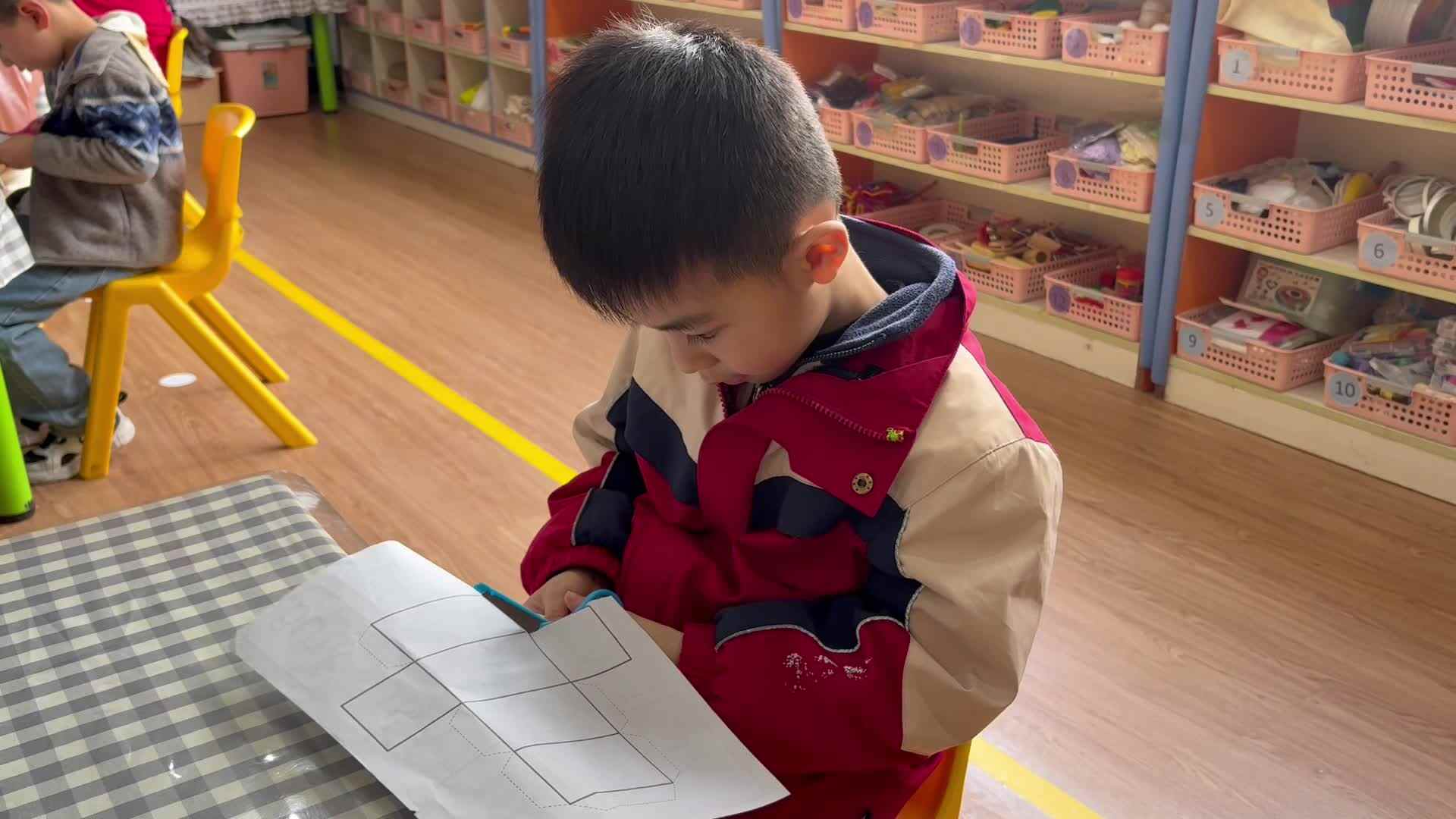 2026.4.1学B班刘倬宇——探索长方体展开图形