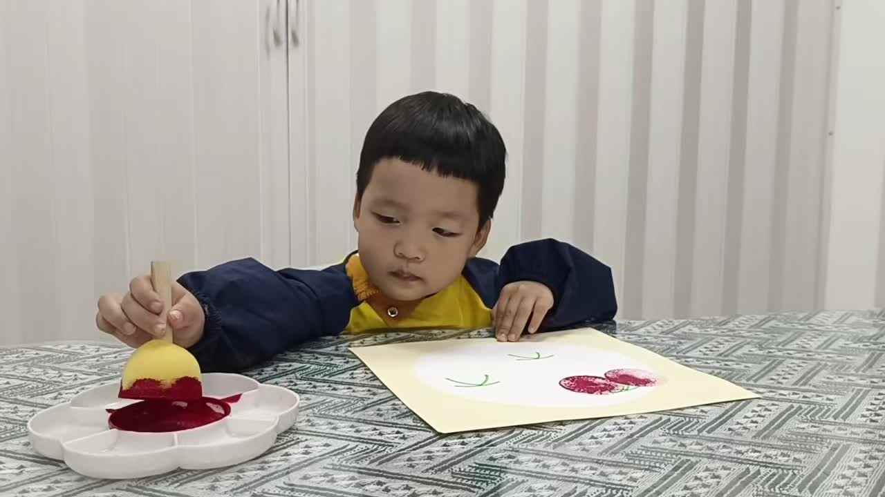 2026 04 27 李君祁 主题：美术活动《樱桃》（学校教育教学活动）