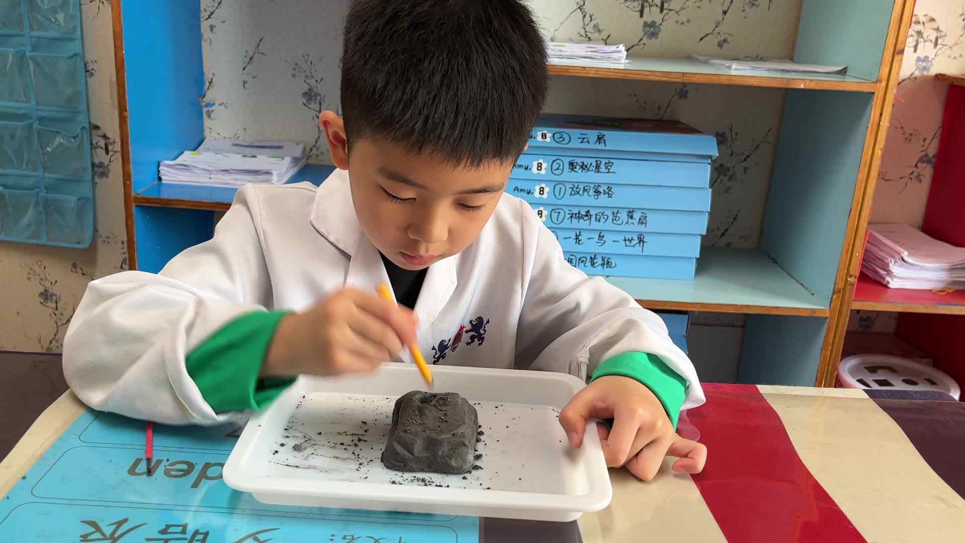 ⁣⁣⁣⁣⁣⁣⁣⁣2026.4.10 实验1班 科学实验-罗皓辰