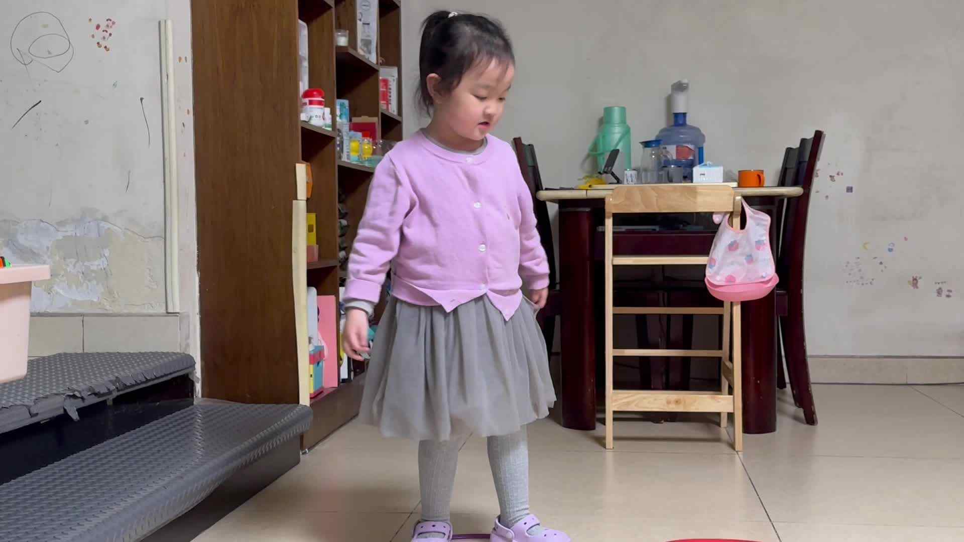 4月20日中A班陈品漪飞机跳锻炼