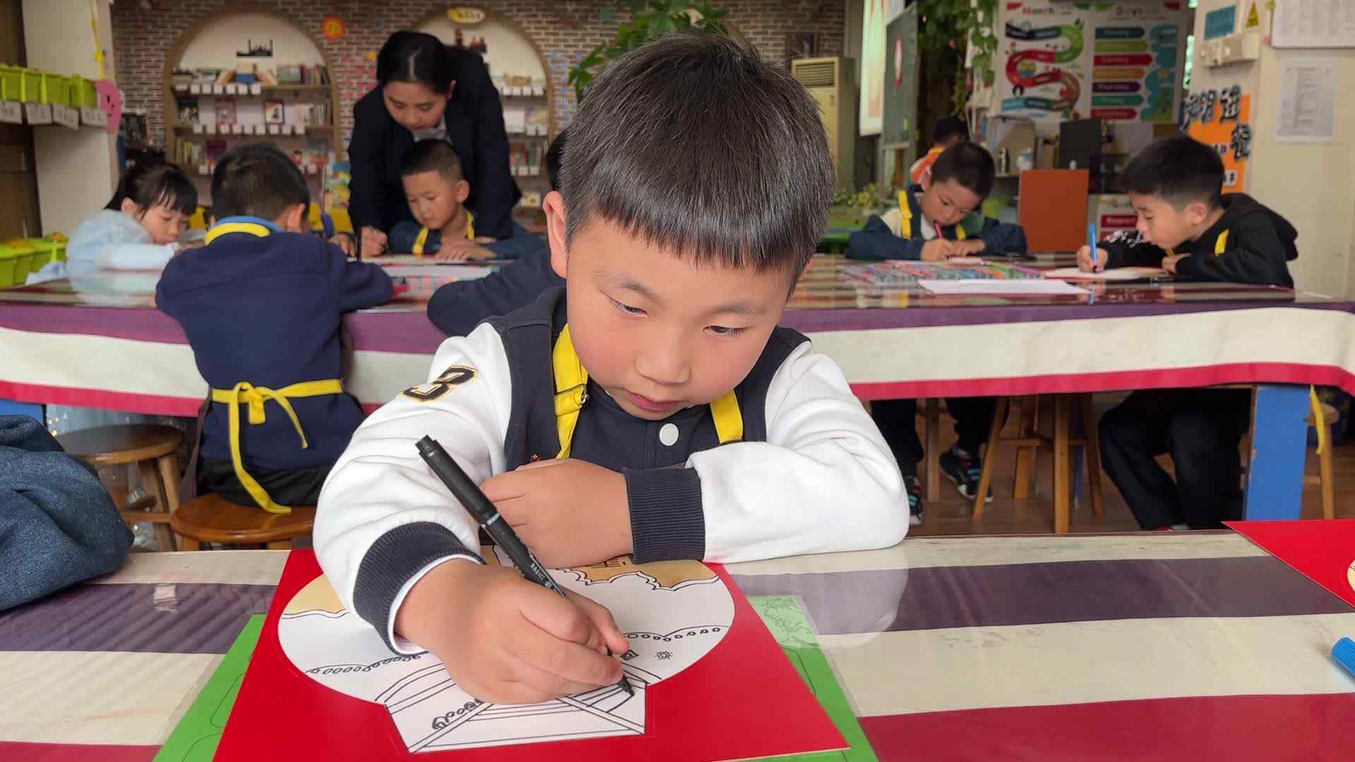 ⁣⁣⁣⁣2026.4.8实验1班 美工课-张智林