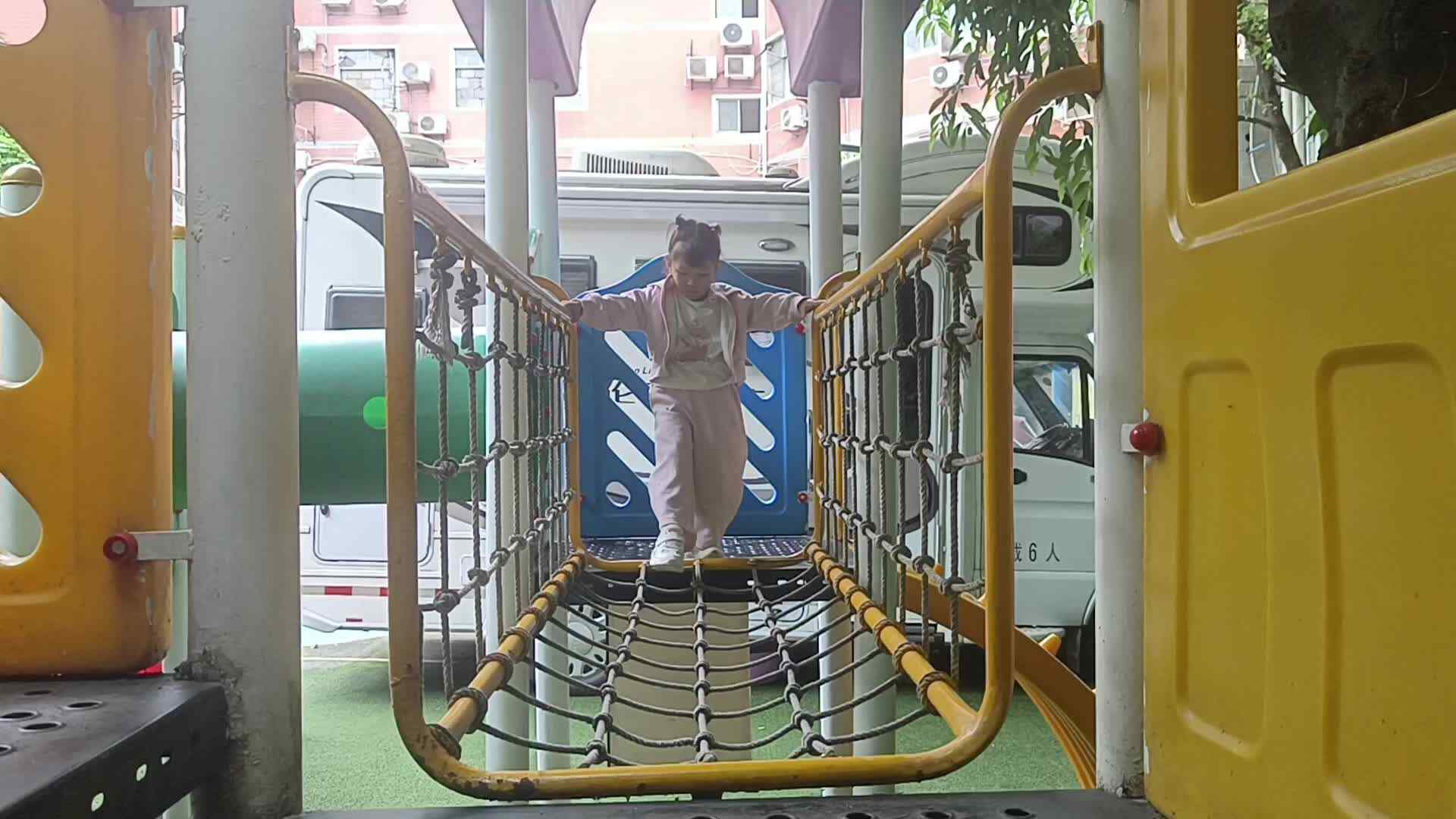 2026.4.15唐紫淇主题：《平衡锻炼》（学校教育教学活动）