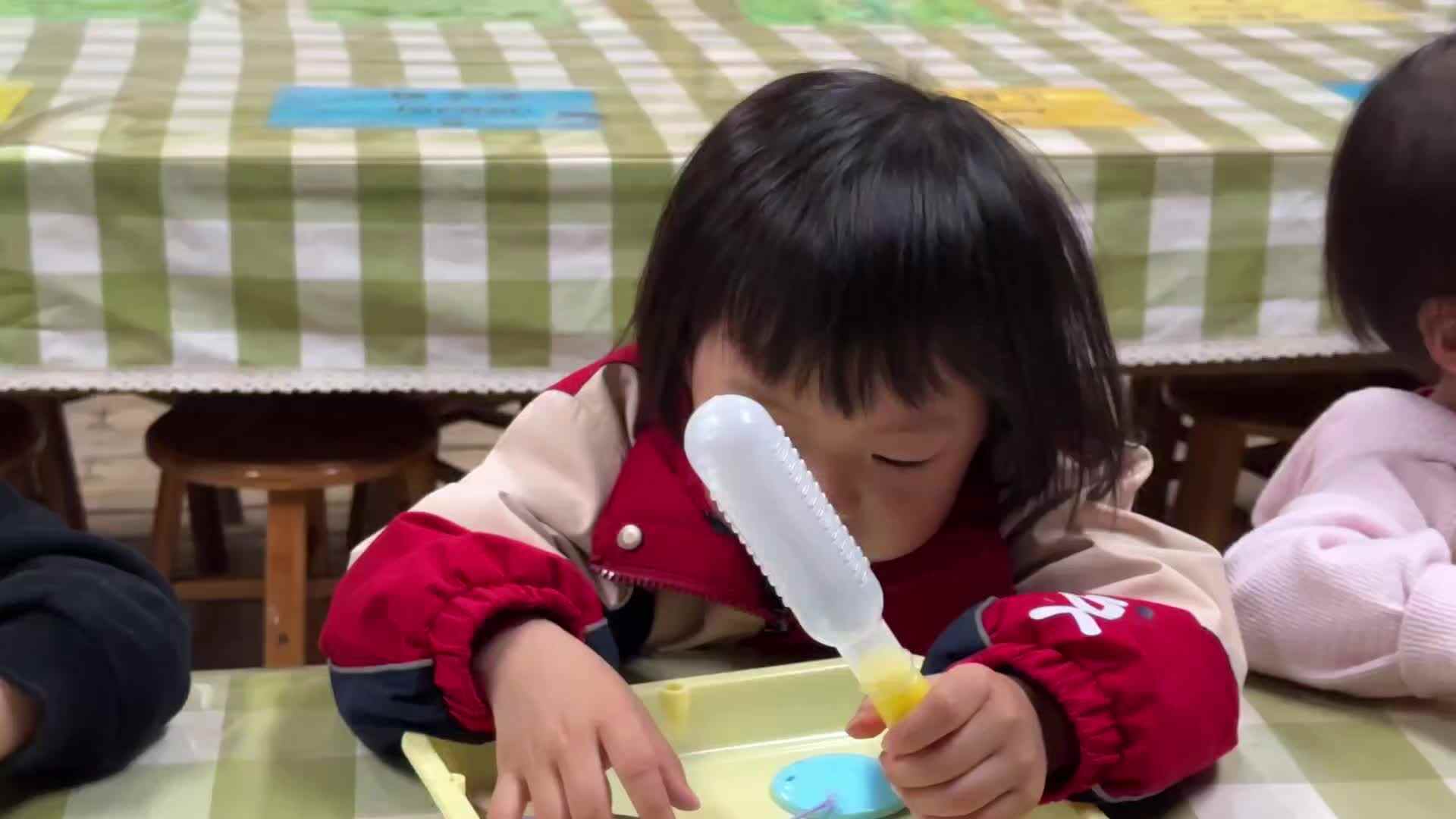 2026.4.21实验小班10号刘晨溪—科学·不一样的声音