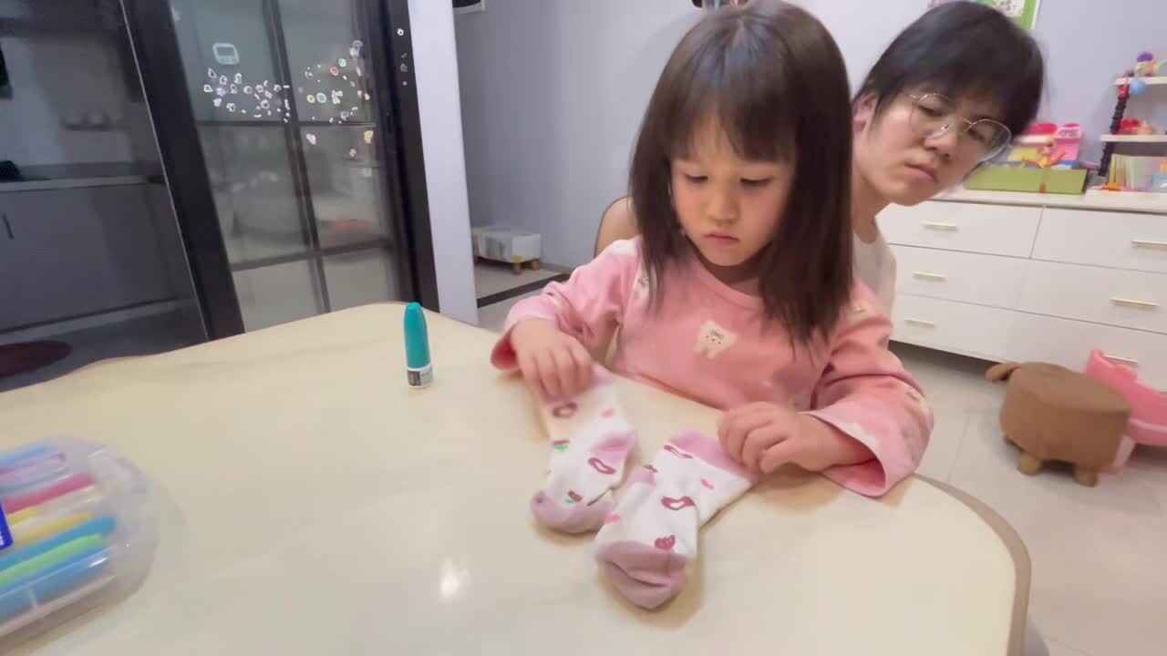 《叠袜子》6381.mov