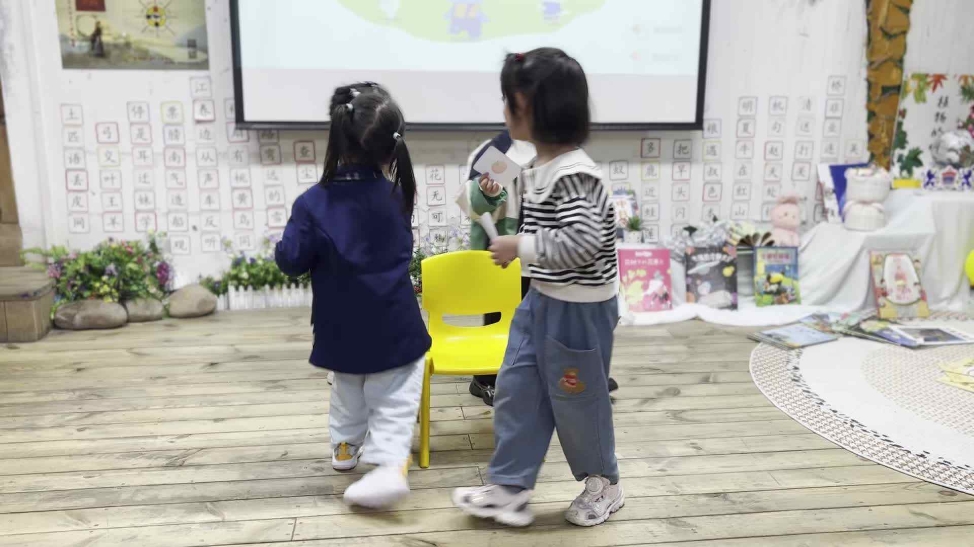 2026.4.21   杨珺尧  音舞课《去买菜 》.mp4