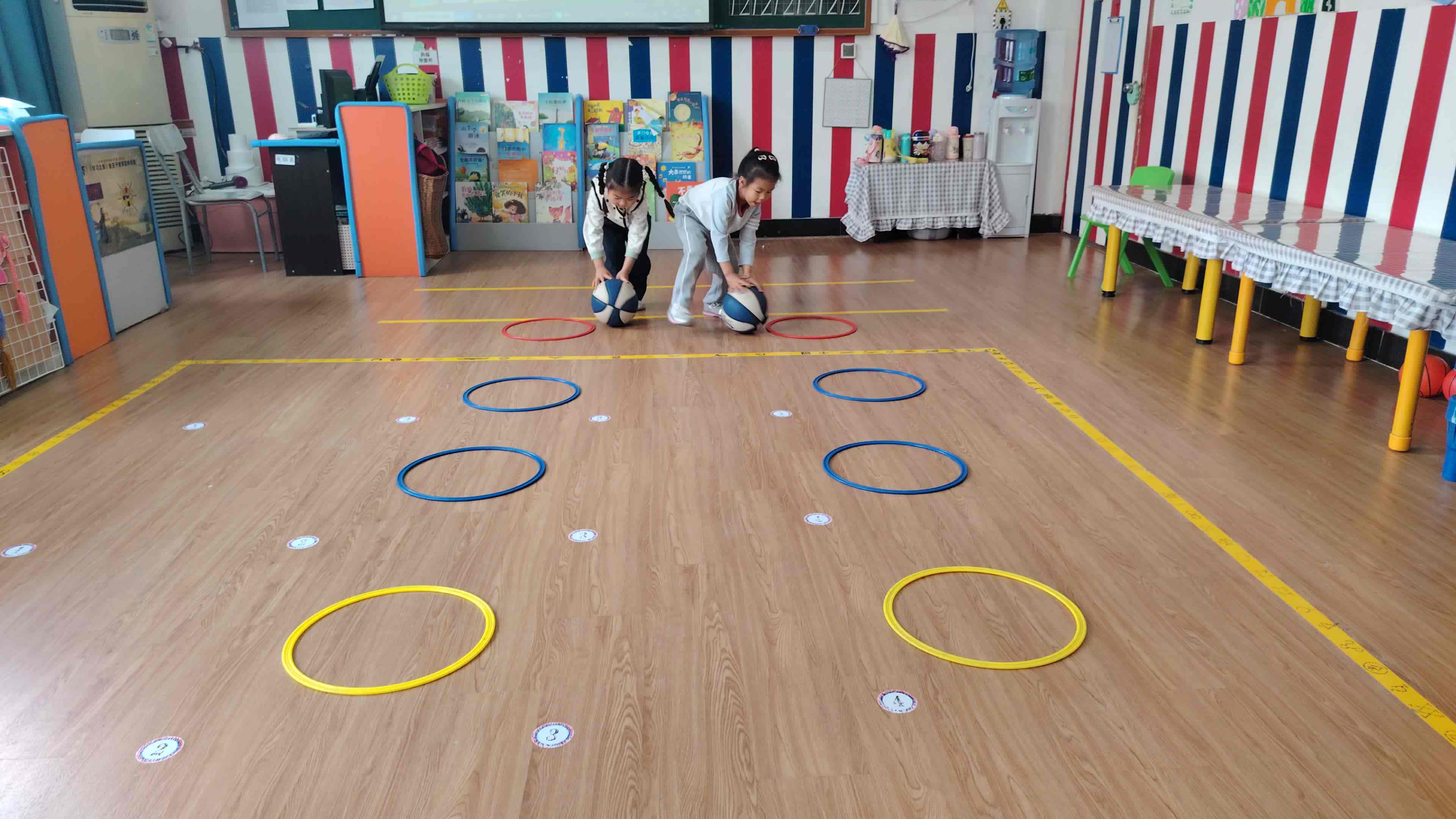 ⁣4.8 黄芮晞  室内游戏