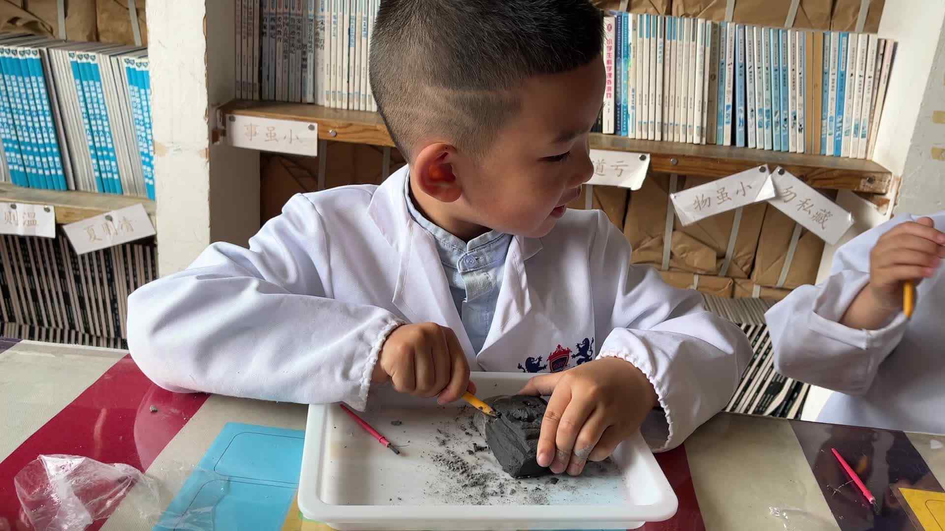 ⁣⁣⁣⁣2026.4.10 实验1班 科学实验-杨皓越