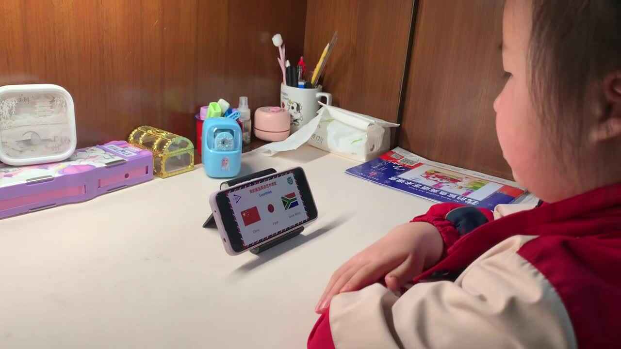 4.1学前A班赵欣奕朗读英语单词句子