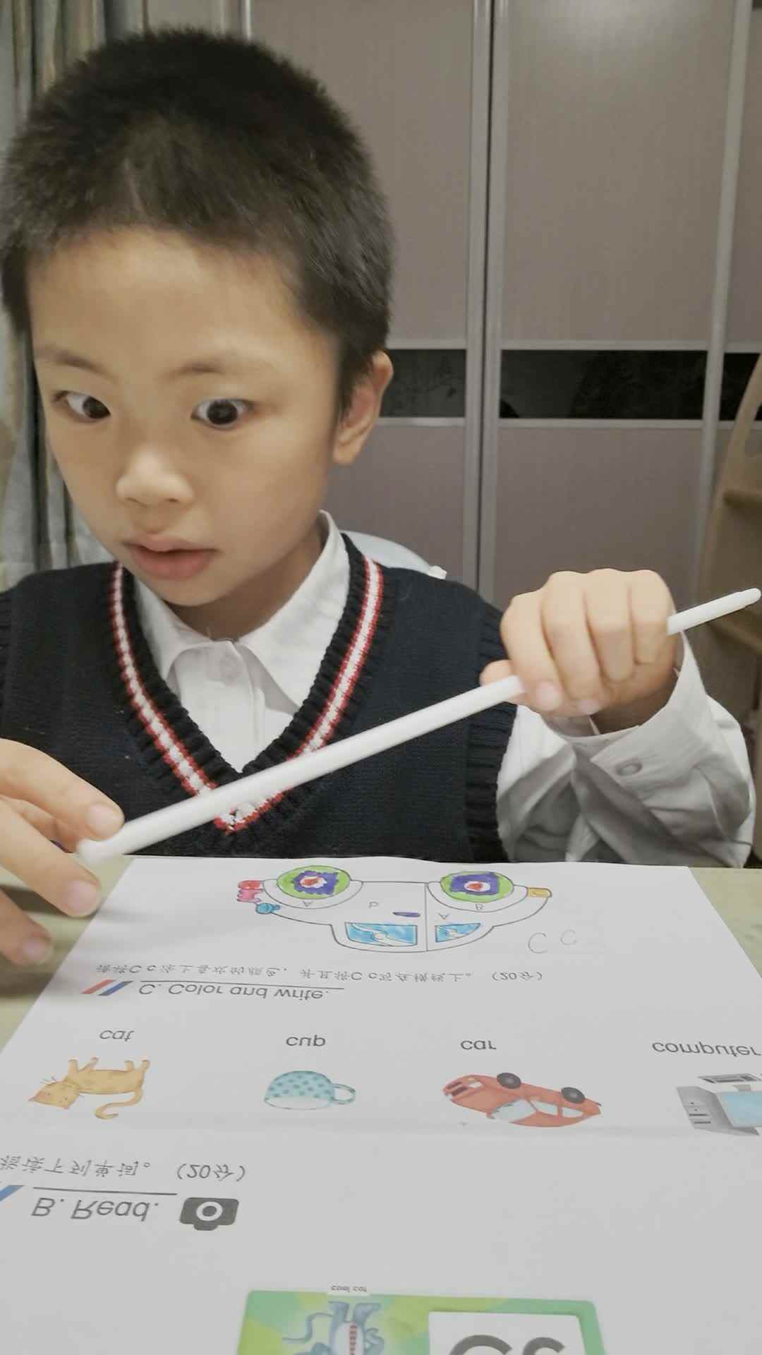 ⁣⁣实验学前1班朱乔溪-朗读英文单词《C》