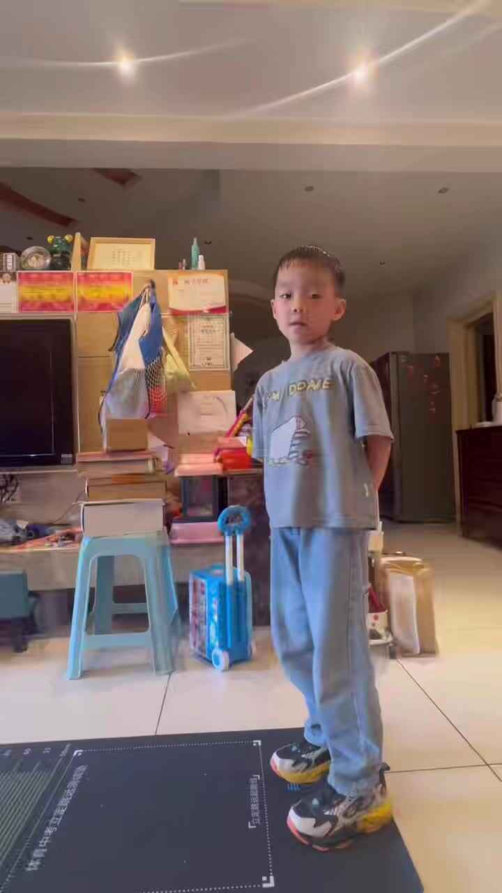 豆豆的跳远练习