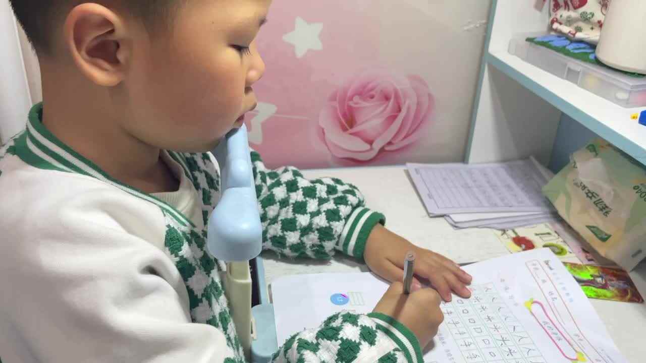 ⁣⁣4.2 学b 田熙辰（完成作业单） trim.F0B4A69C-1BCF-438B-A7C0-00A0E1B78412.MOV