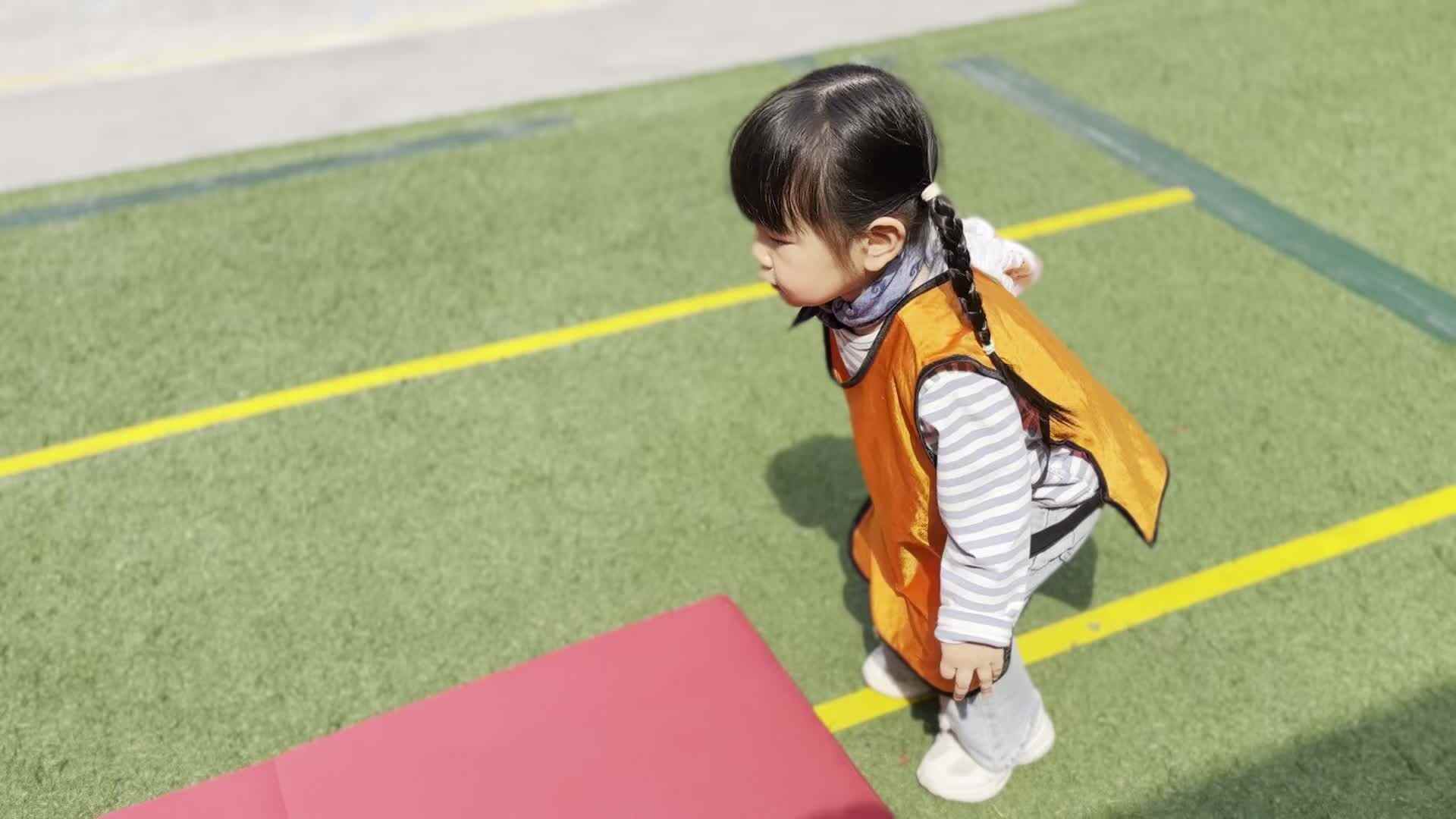 2026.4.9  实验中班  洪悦桐《体智能》.mp4