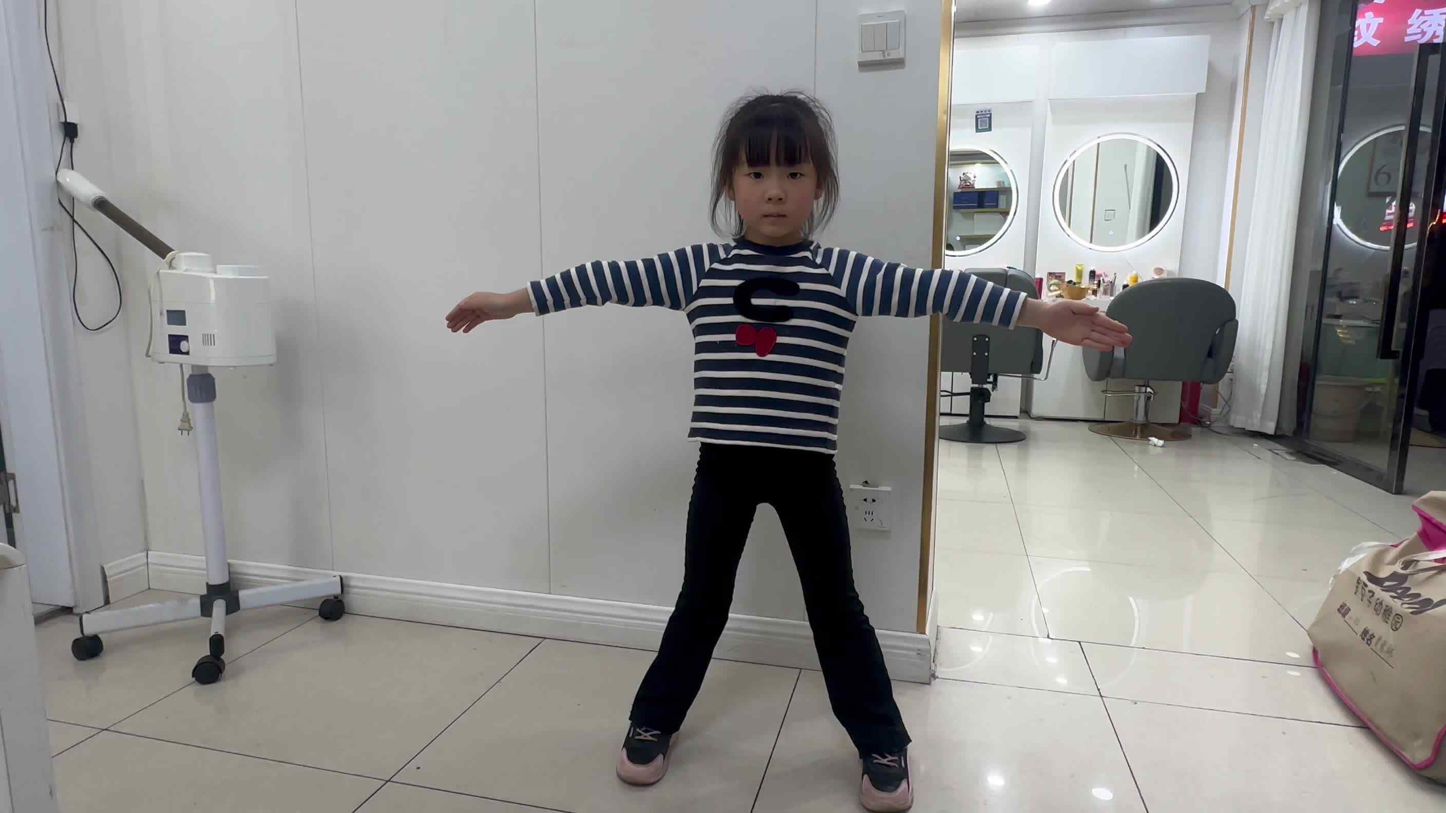 2026年4月30日大A班夏爱林～体能训练