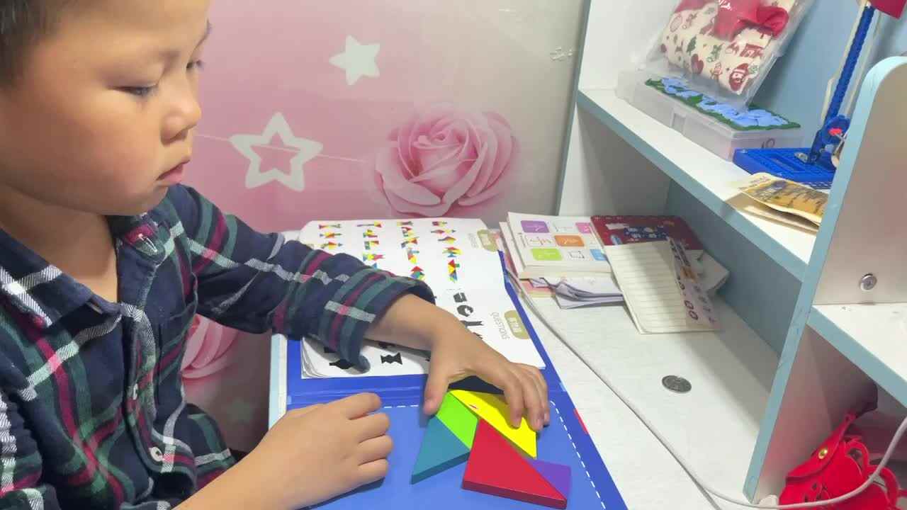 ⁣4.28 学b 田熙辰（七巧板练习） trim.2F705041-CB72-4DB8-8533-DEB90321A2A4.MOV