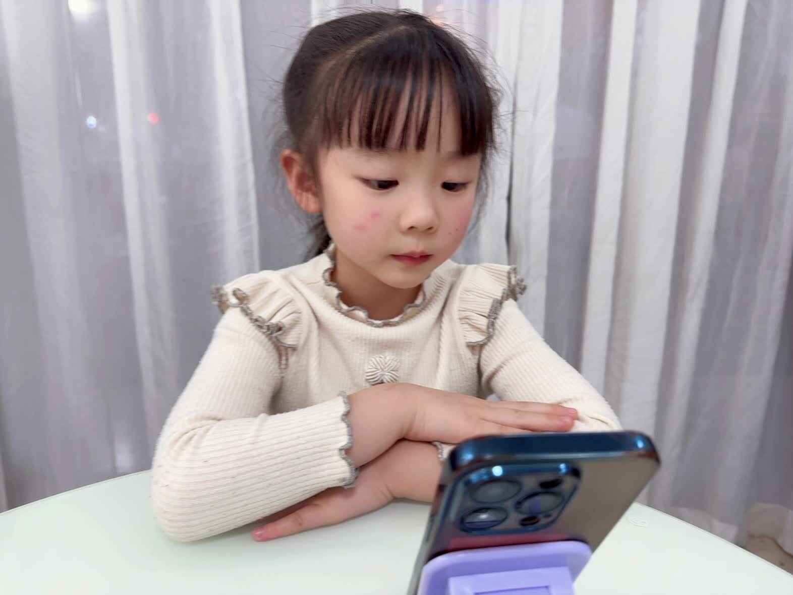 2026年4月17日大A班夏爱林～观看英语视频（do you like？）