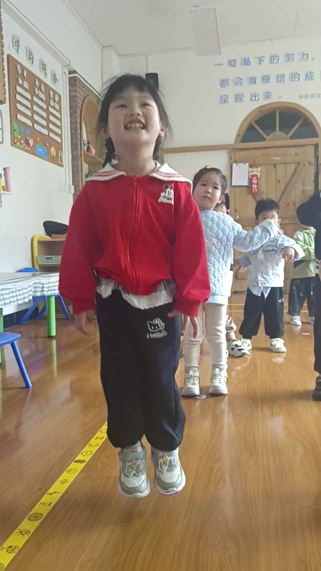 2026.4.8 马炘玥《室内早操》（学校教育教学活动）