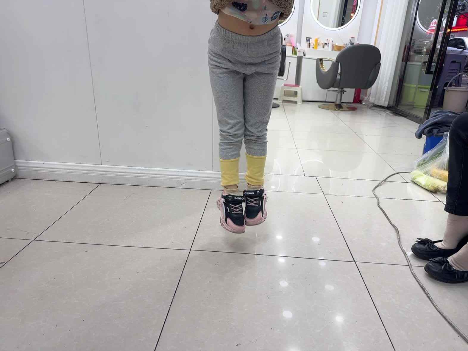 2026年4月15日大A班夏爱林～深蹲跳