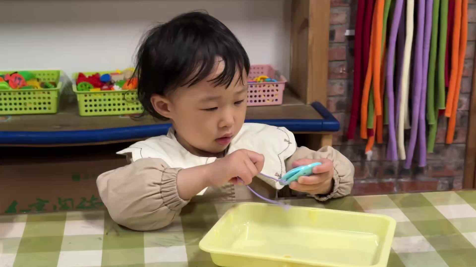 2056.4.21实验小班4号王艺霖—科学·不一样的声音