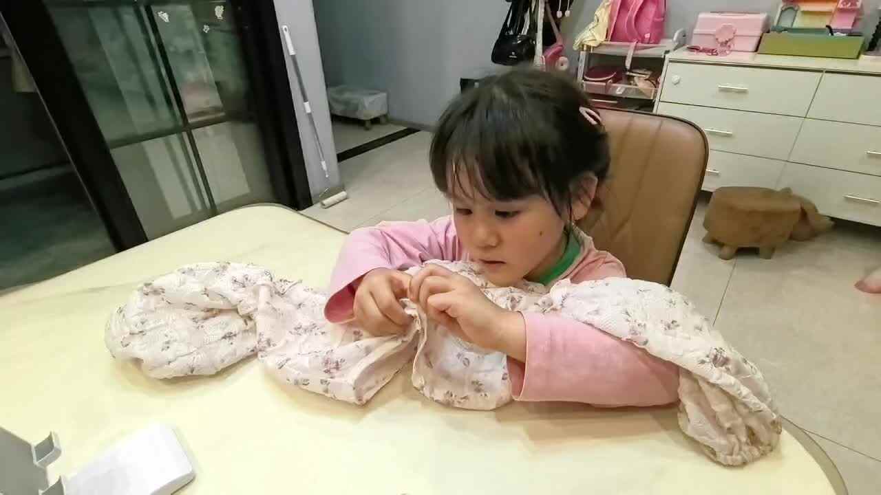 《扣纽扣》90137.mov