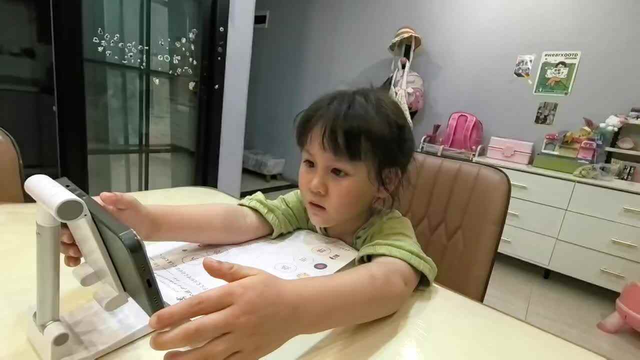 观看视频《说相反》90662.mov