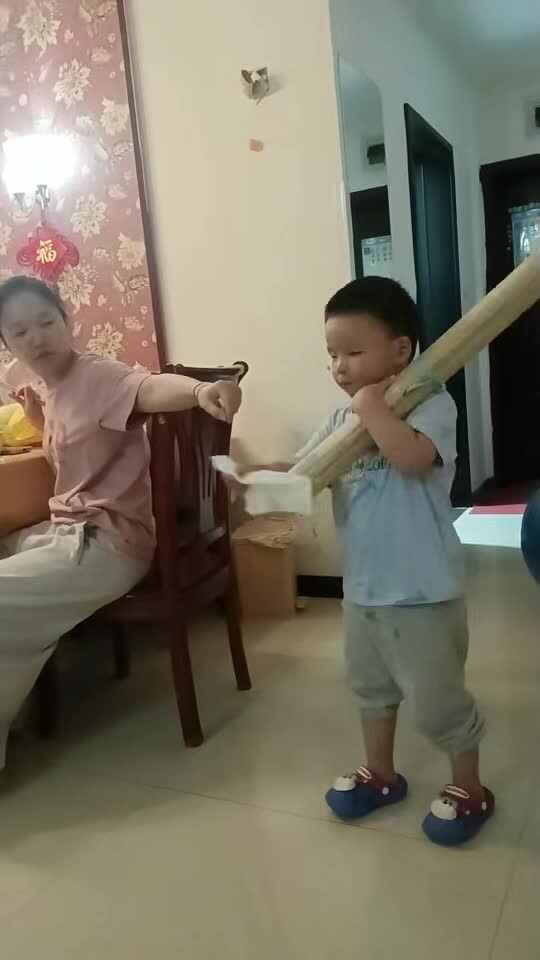实验小班3号谢缙宇