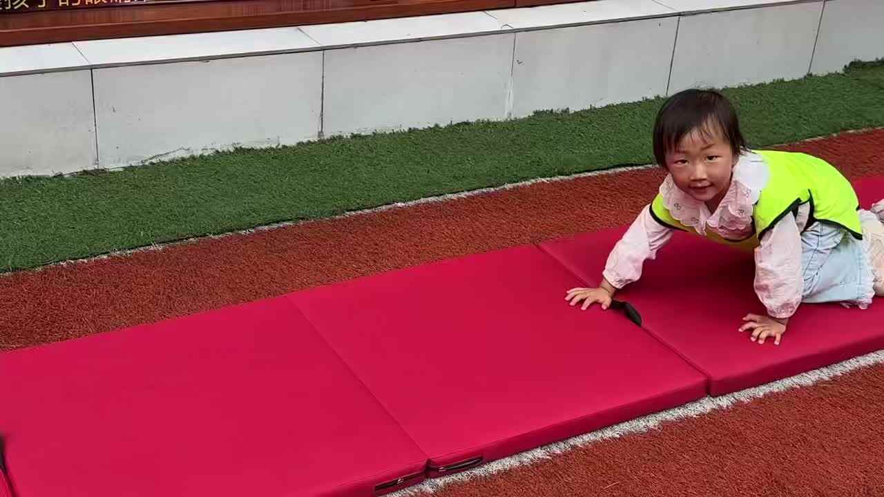 2026.5.14实验小班11号陈舒梦—快乐篮球