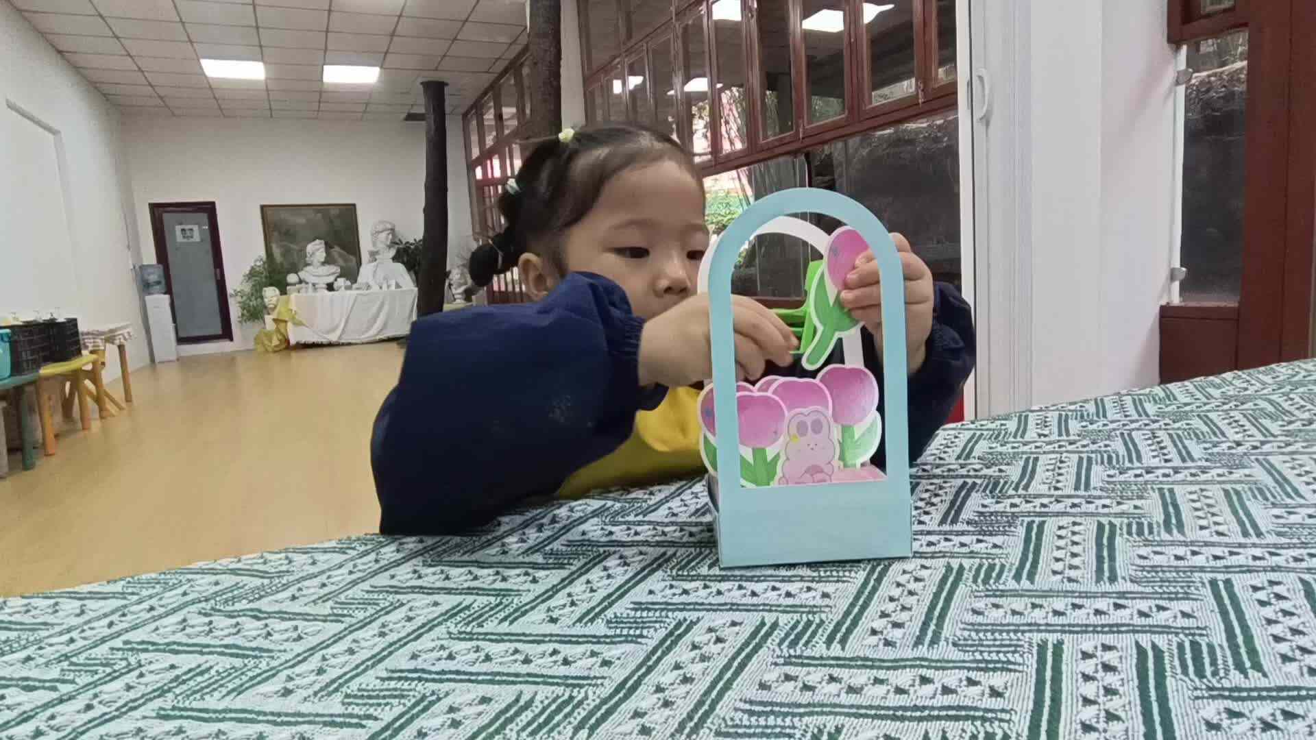 2026.5.9谭婼兮  母亲节礼物?（学校教育教学活动）