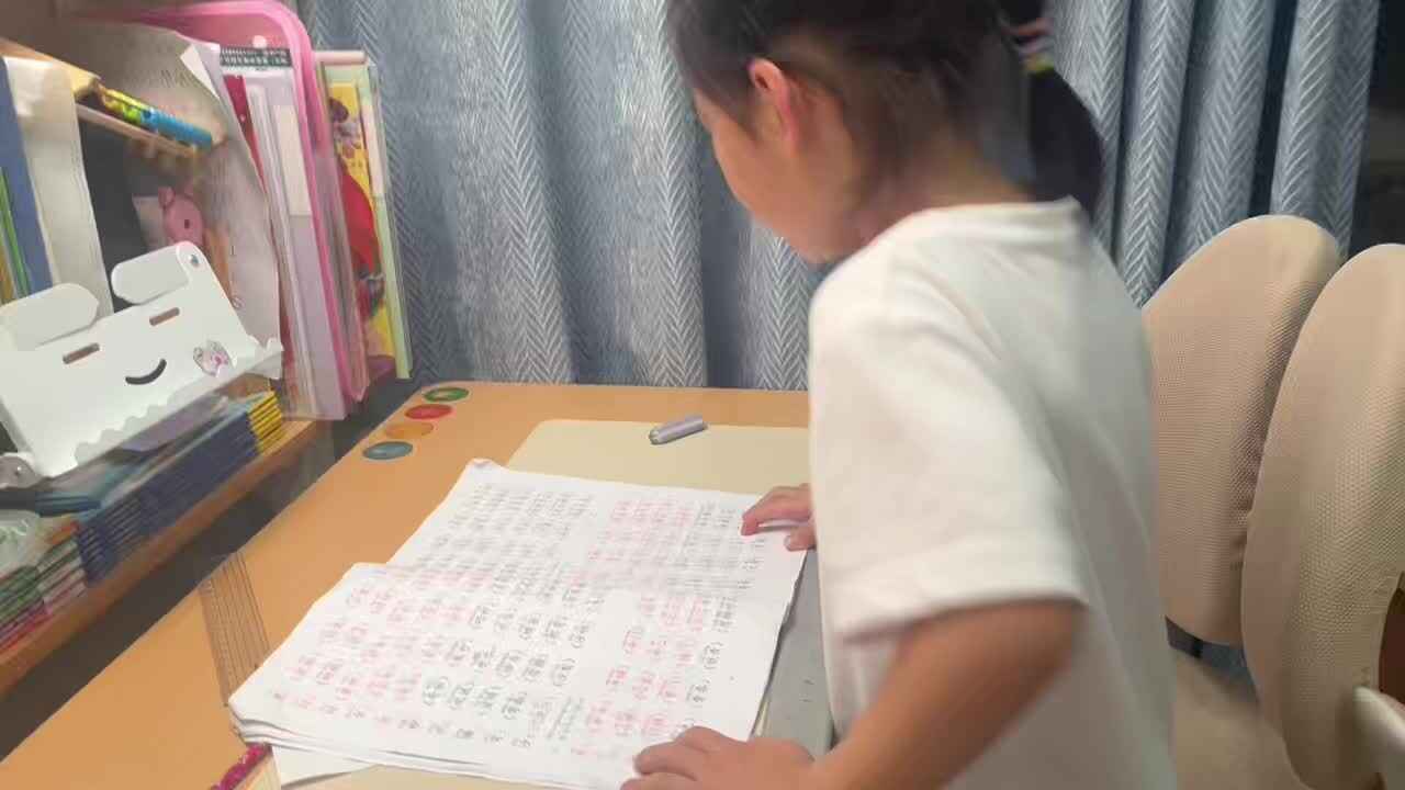 mmexport1778338277966.mp4学前B班宁汐言指读汉字学习资料。