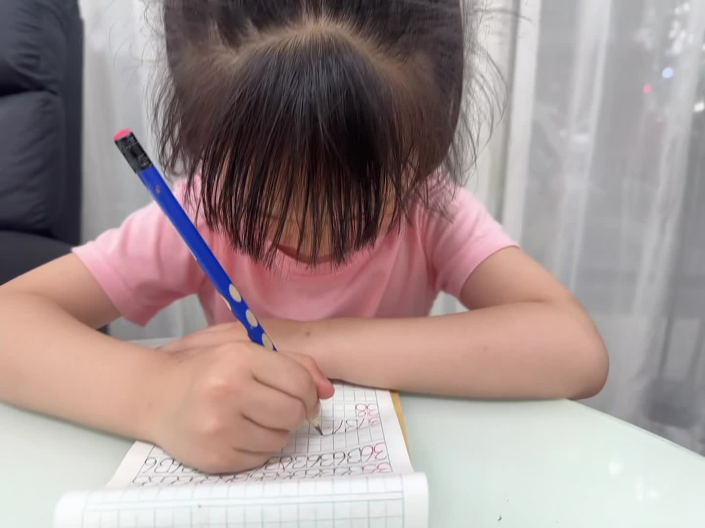2026年5月11日大A班夏爱林～书写数字“37.38”