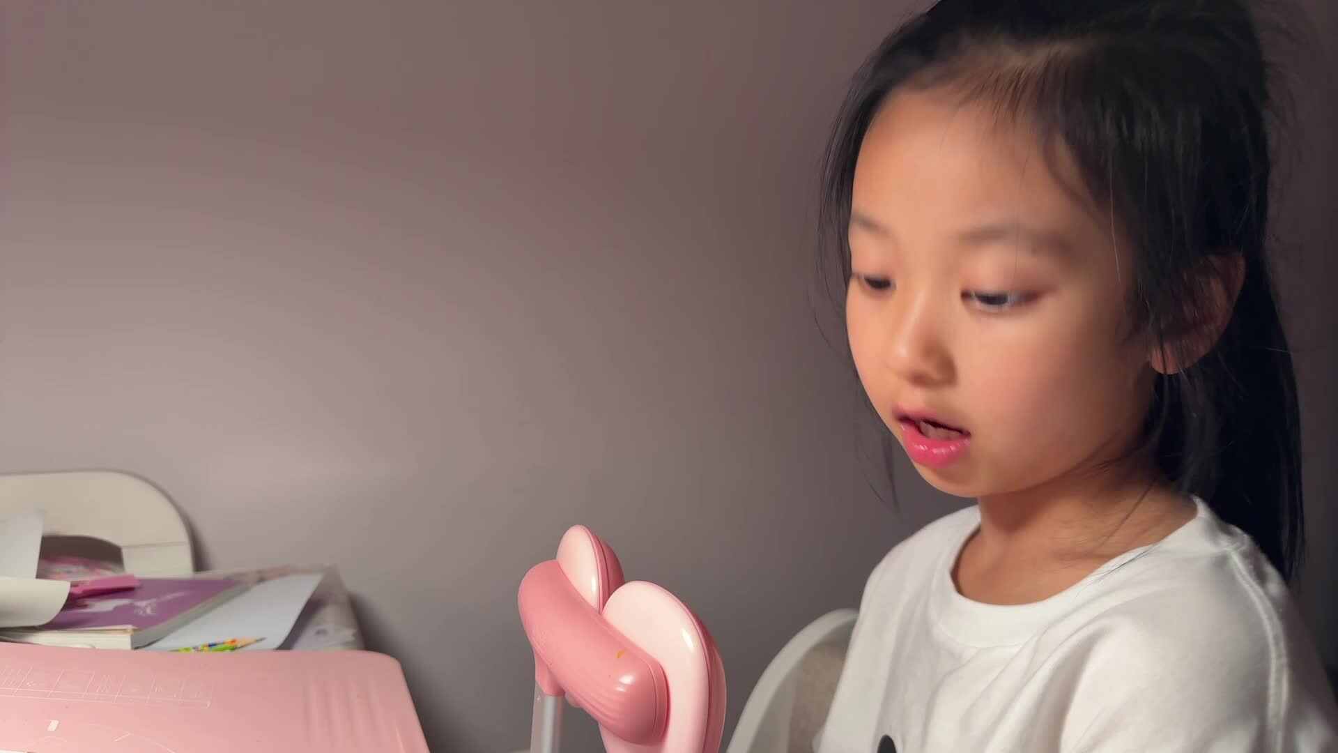 2026级B班20260513吴晨希闯关练习-鲨鱼英语.mp4