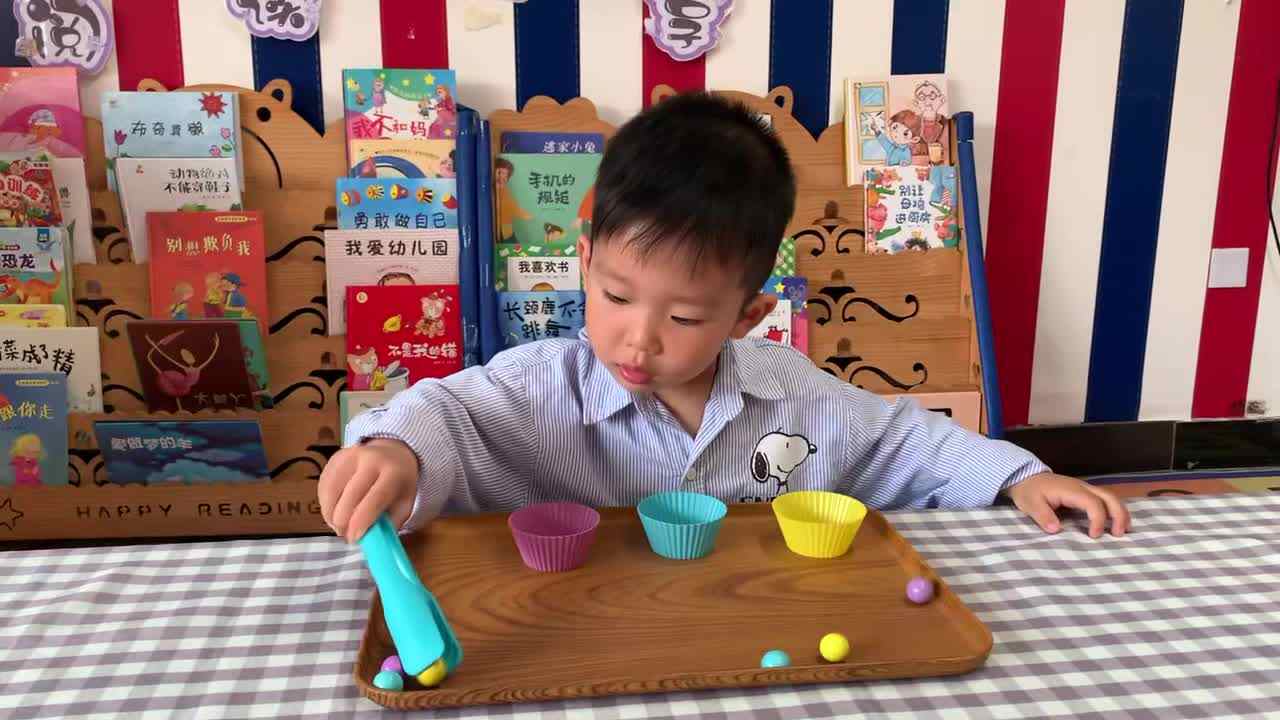 2026年5月8日 -肖肖-  生活练习《夹珠子》