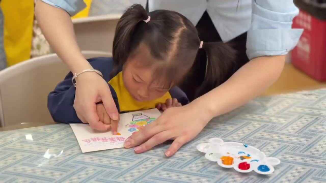 2026.5.9实验小班13号周诺伊——母亲节快乐