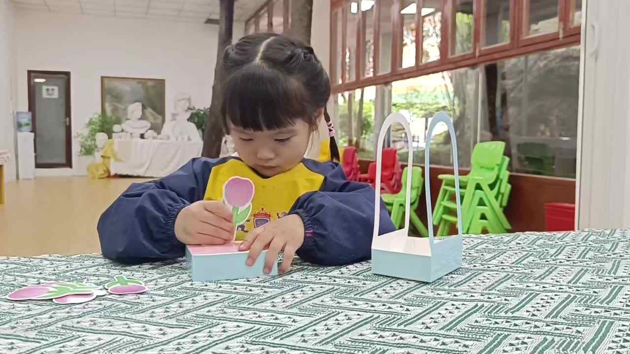 2026.5.9马炘玥主题：母亲节礼物（学校教育教学活动）