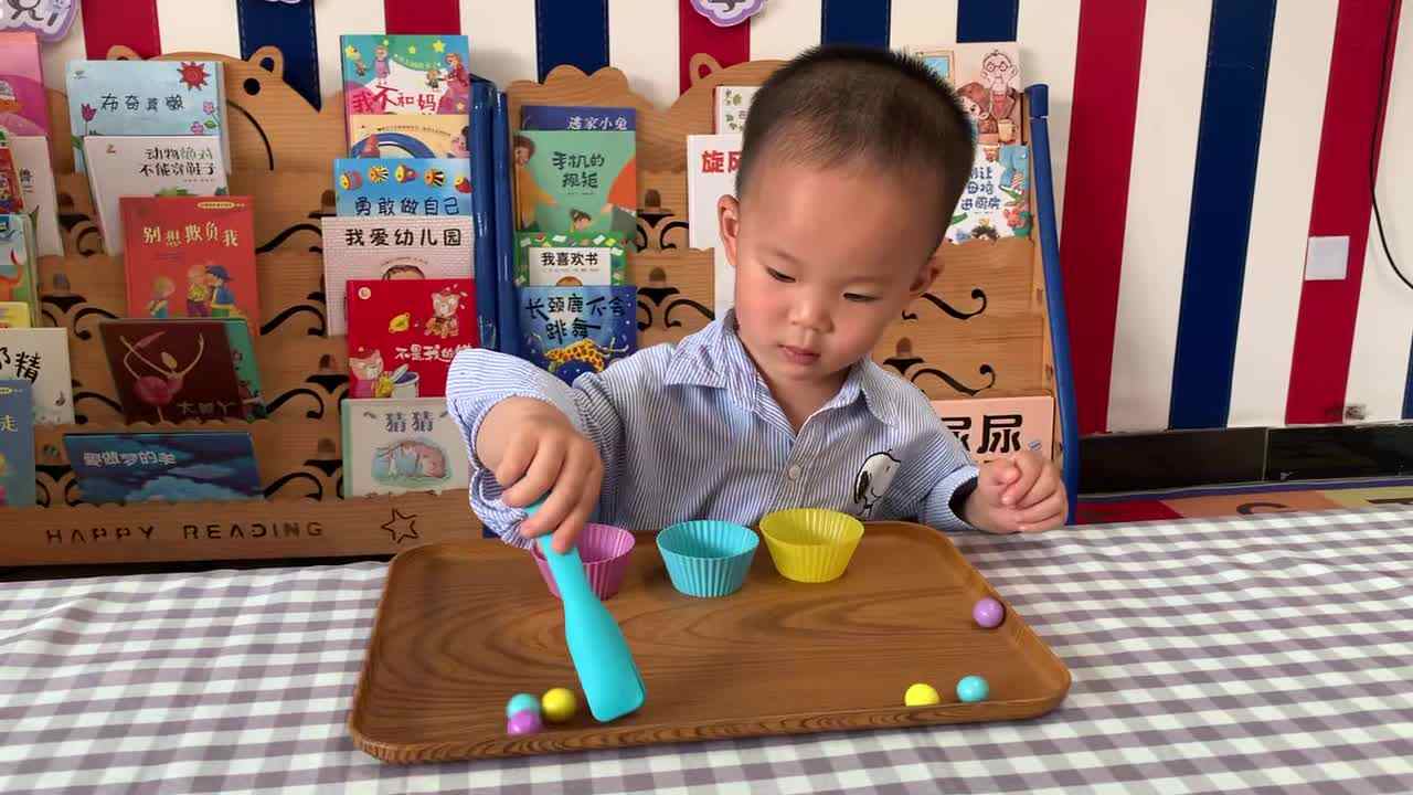 ⁣2026年5月8日 -左左- 生活练习《夹珠子》