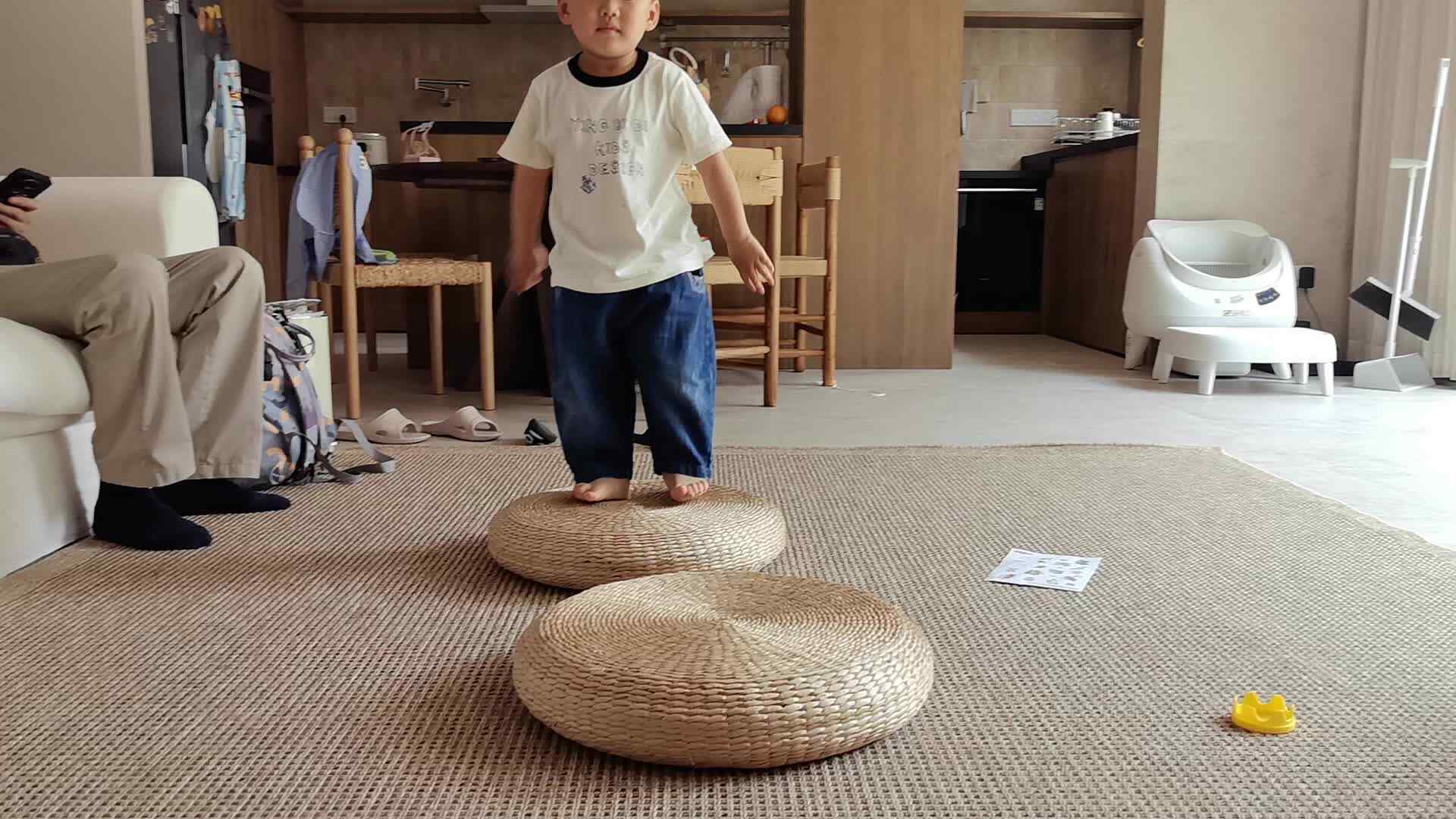 2026.5.10李岸栩：体能训练《立定跳远》家庭闯关作业