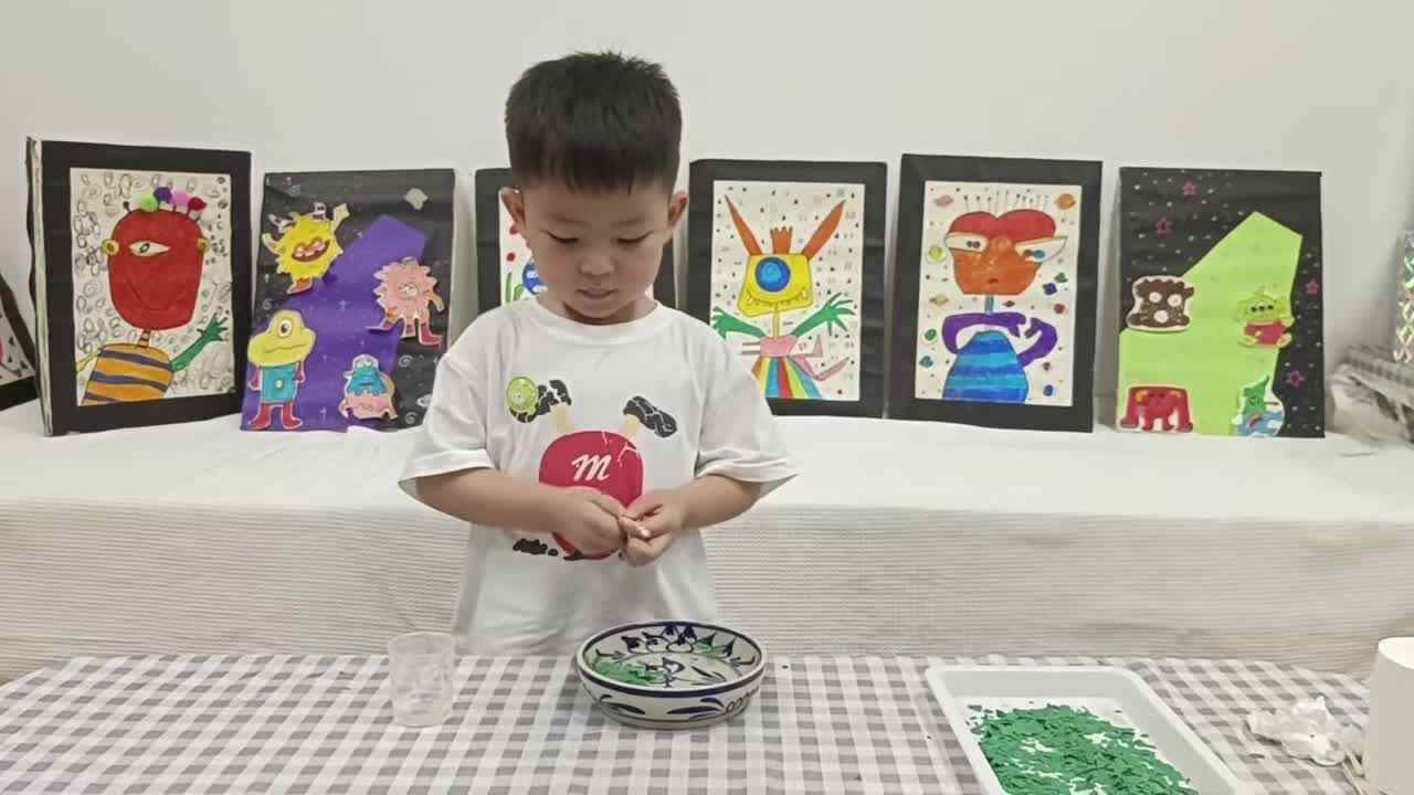 2026年6月22日   黄钇然  科学实验《逃跑的纸屑》（学校教育教学活动）