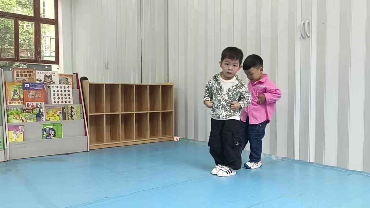 2026年6月10日  黄钇然主题：感官《走线练习》（学校教育教学活动）