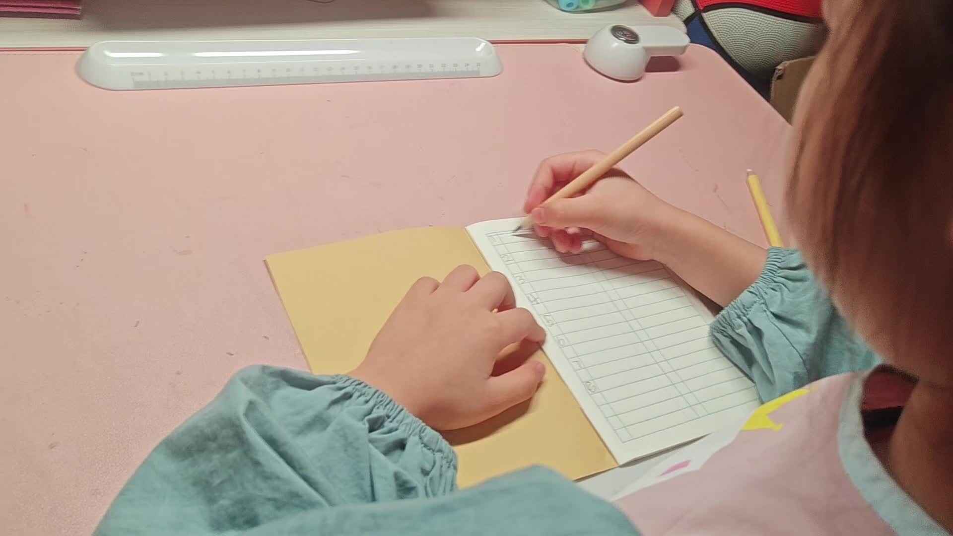2026.6.8学A李思锦：听算练习/单脚跳
