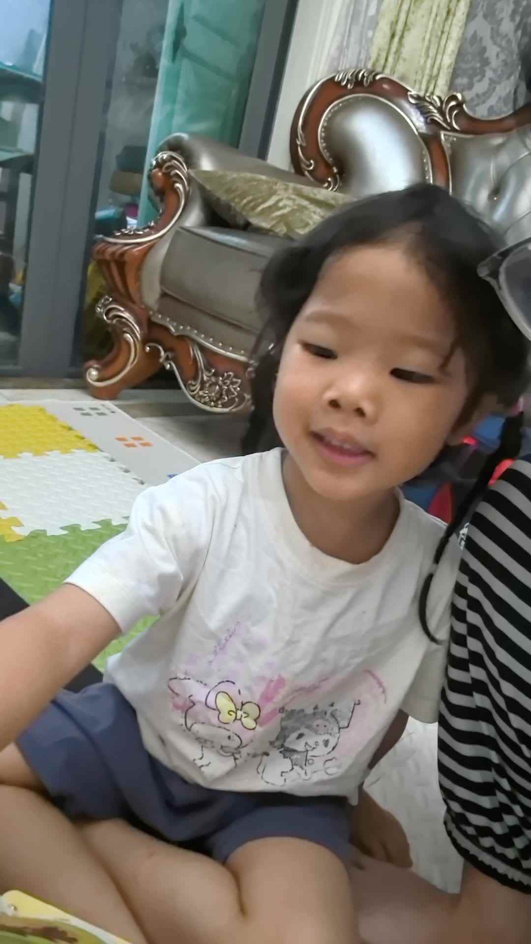 ⁣2026.6.6谭婼兮：指读语言书《狮子和老鼠》家庭闯关作业