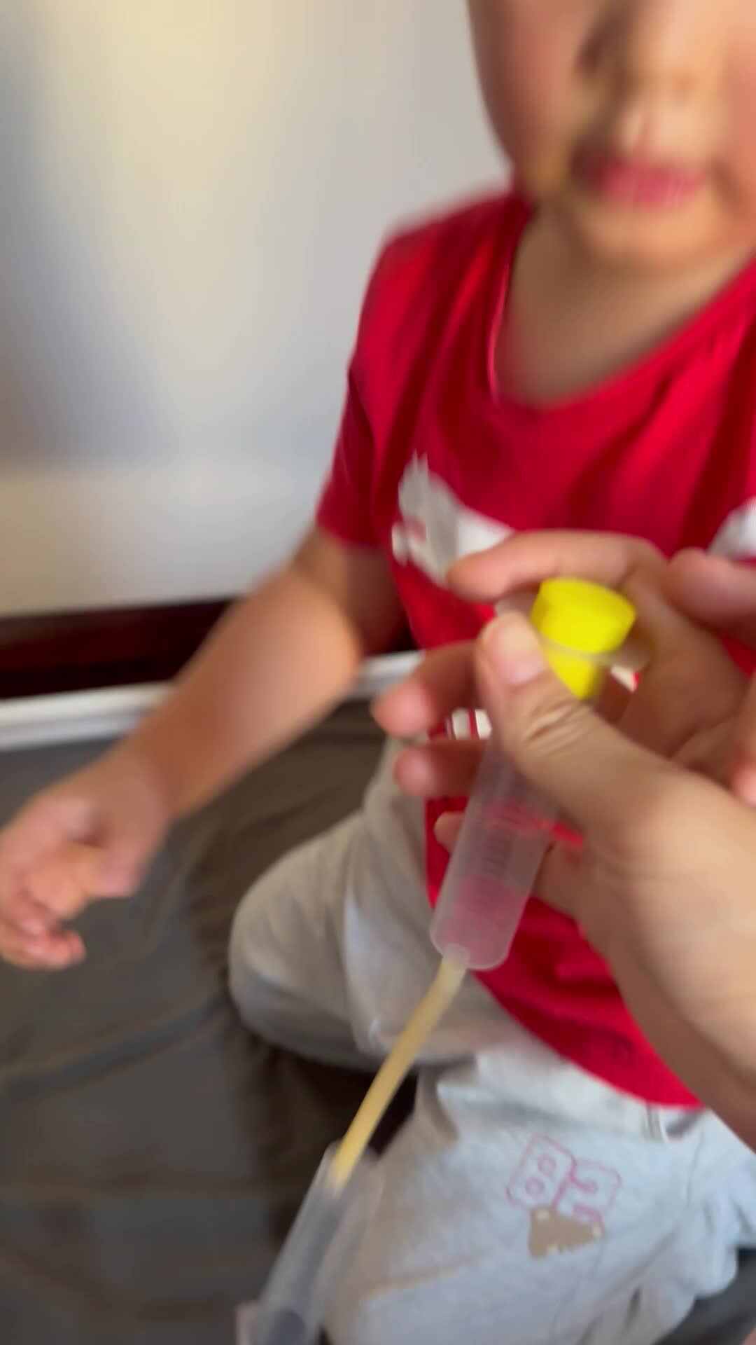 实验小班3号谢缙宇—针筒游戏