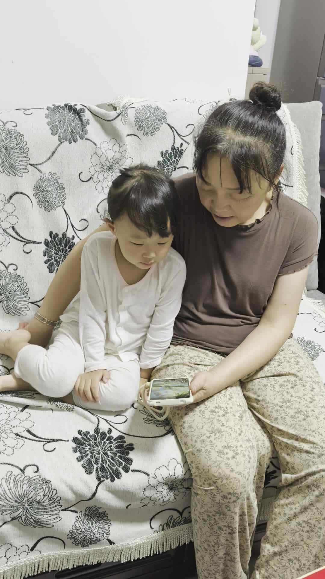实验小班4号王艺霖暑假作业.mp4