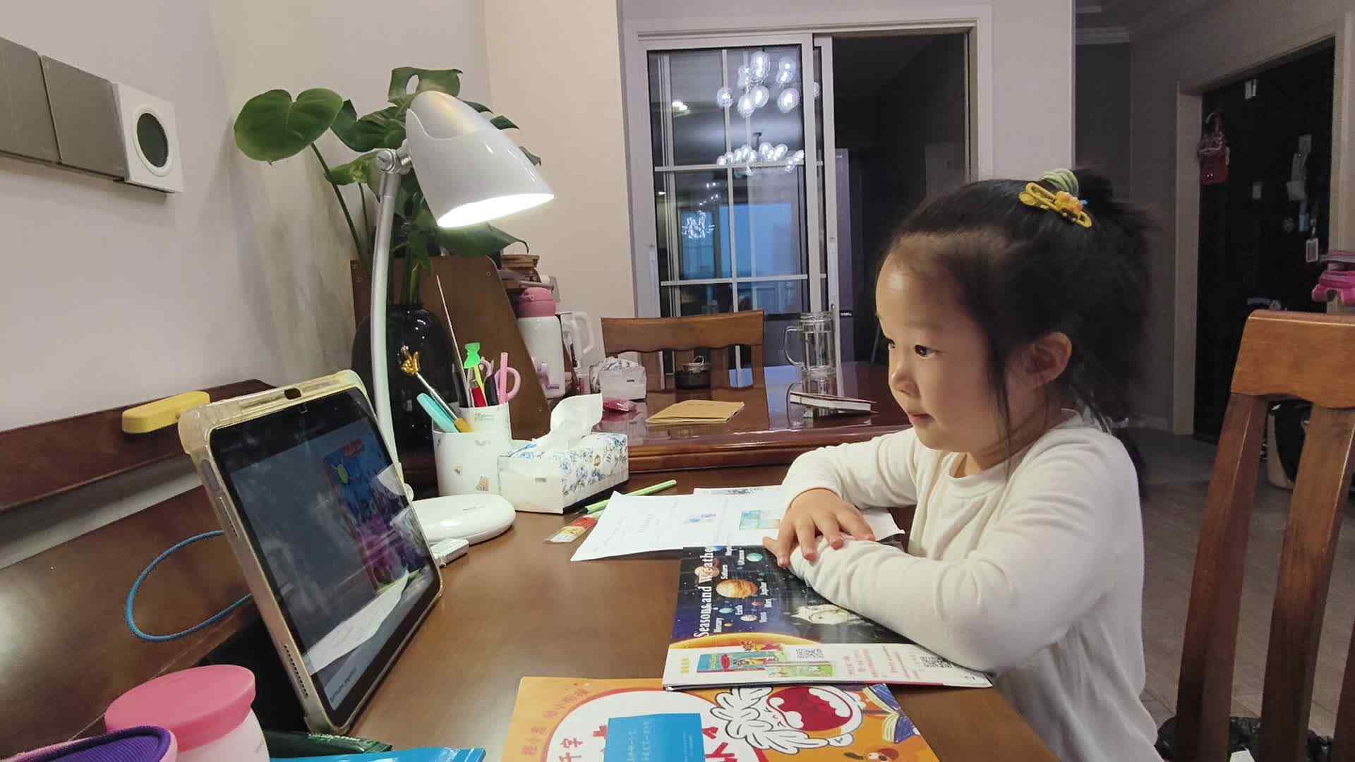 学A班+2026.9.16+陈苏妍+《观看英语视频》
