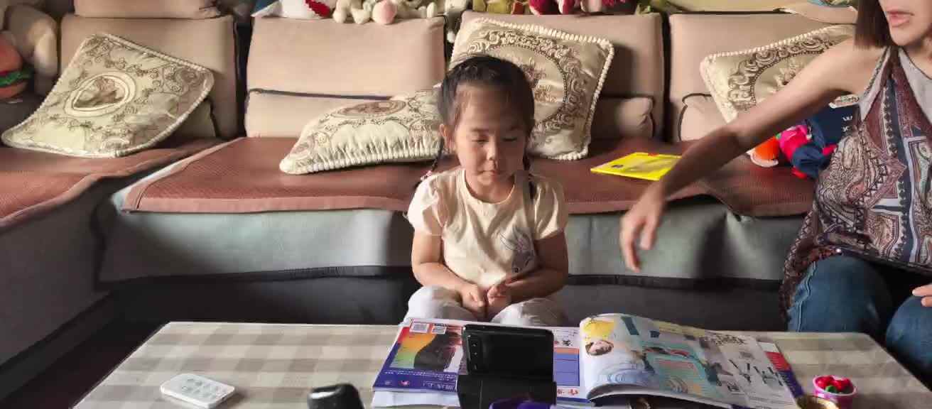 2026.9.8 刘芳妤大a班  声母a.mp4