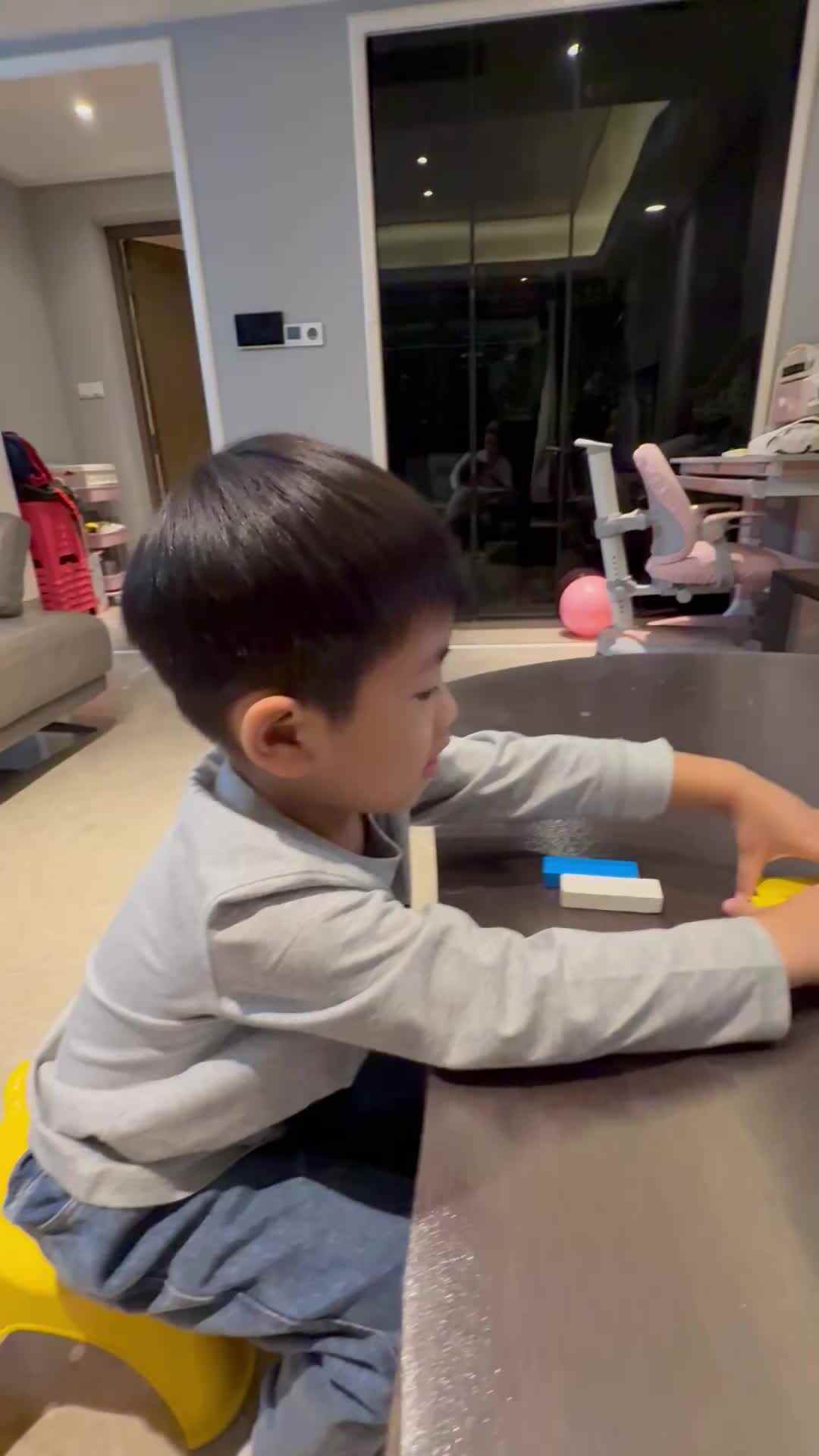 ⁣⁣2026年9月16日 杨佳齐 玩具《颜色配对》家庭闯关作业
