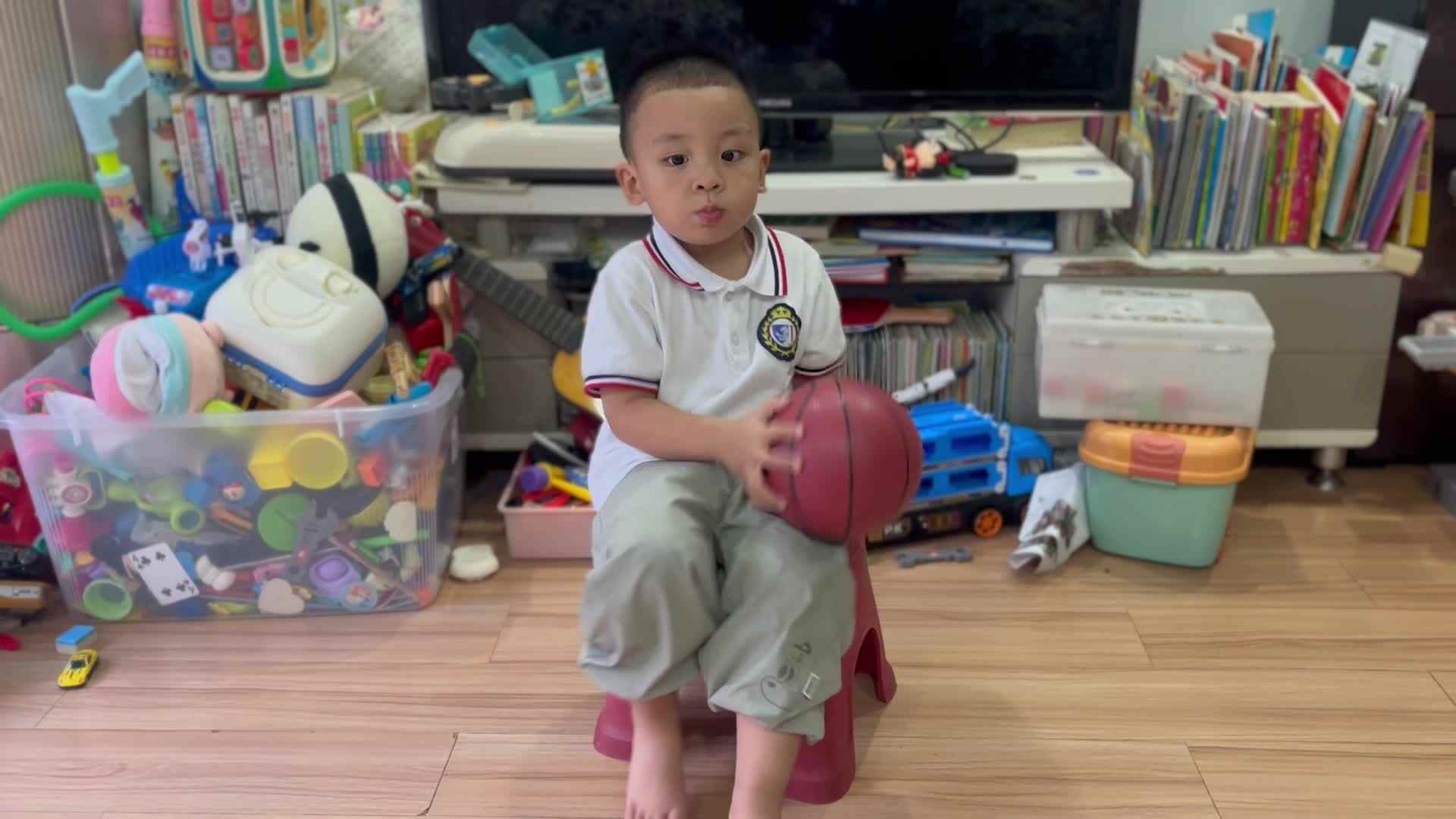 2026.9.14 实验中班 小书包 音乐律动